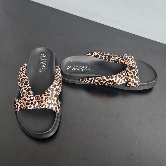 Wild Pair Leopard Print "Beck" Top Knot Slide Sandales Size 8M - Picture 1 of 2